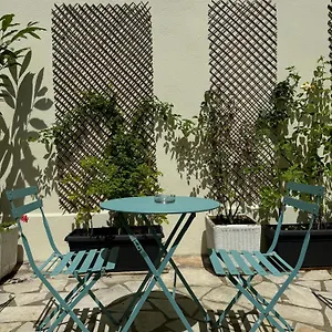 Otel Hipotel Lilas Gambetta, Paris